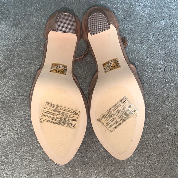 Forever 21 5” Heels Ankle Strap Chunky Pumps 8 - Picture 4 of 8